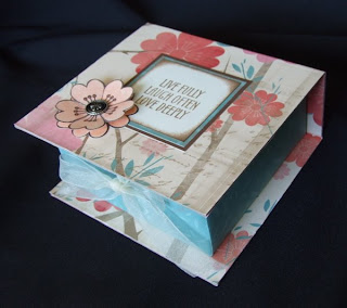 Unforgettable Boxed Card Set